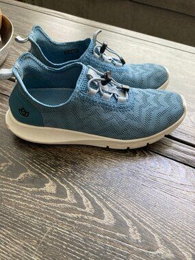 Spenco Bluestone & Sky Zigzag Slip On Chelsea Sneaker - Women 8